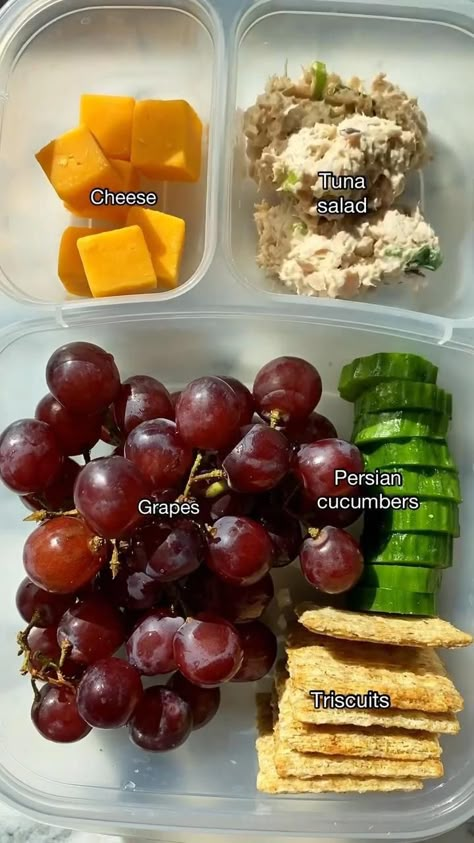 Snack Boxes Healthy, Meal Prep On Fleek, Meal Prep Snacks, Healthy Lunch Snacks, Healthy Lunch Meal Prep, Healthy High Protein Meals, Healthy School Lunches, Easy Healthy Lunches, Work Meals