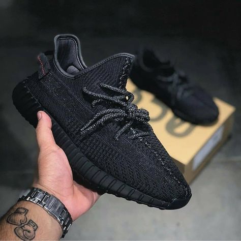 Yeezy black reflective🎗 • Limited stock ! _____________________________ Order by DM @afocus.luxury Yeezy Outfit Women, Yeezy Boost 350 Black, Yeezy 350 V2 Black, Yeezy Shoes Women, Boost Shoes, Adidas Yeezy 350, Yeezy Sneakers, Adidas Shoes Women, Yeezy Boost 350 V2