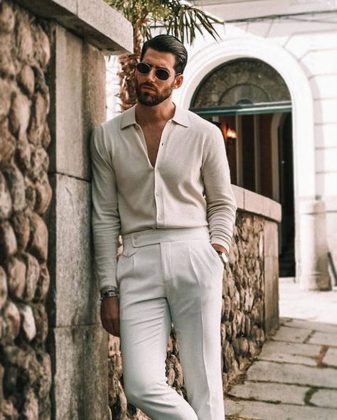 TOP 7 STYLE TIPS FOR MEN - Arte & Lusso Sprezzatura Style For Men Summer, Italian Suits For Men Classy, Italian Mens Fashion Classy, Italian Men Style, Outfits Quotes, Italian Mens Fashion, Mens Summer Outfits, Wedding Outfit Men, Men Photoshoot