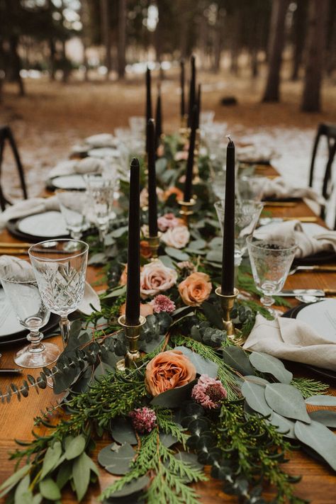 Black Candle Wedding, Winter Rustic Wedding, Tablescape Design, Soft Pink Roses, Black Candlesticks, Candle Sticks Wedding, Wedding Tablescape, Rustic Wedding Inspiration, Table Runners Wedding