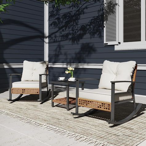 The frame of this patio bistro set is made of sturdy metal and rattan material. The widened rattan has a hollow design, simple and fashionable. And the powder-coated metal rocking chairs and tables are built to be rust-resistant. This patio wicker rocking chair set withstands rain, sun exposure, and wind effortlessly. The rocking wicker bistro set is equipped with front and rear foot pads, used to keep the balance while allowing your body to stretch out and relax completely. Small Patio Coffee Table, Small Front Porch Patio Furniture Ideas, Large Front Patio Decorating Ideas, Modern Front Porch Seating, Outdoor Small Porch Ideas, Front Porch Ideas Furniture, Cozy Outdoor Furniture, Deck Decorating Ideas Furniture, Front Porch Bistro Set Ideas