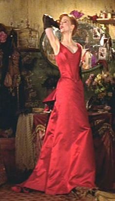 how do I look? smoldering temptress? Ewan McGregor. Nicole Kidman. Moulin Rouge. Moulin Rouge Dress, Nicole Kidman Moulin Rouge, Satine Moulin Rouge, Moulin Rouge Outfits, Film Moulin Rouge, Moulin Rouge Costumes, Moulin Rouge Party, Moulin Rouge Movie, Moulin Rouge Paris