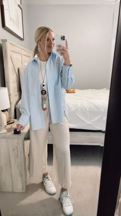 Comfortable Outfits For Teachers, Outfits For Teachers Casual, Casual Appropriate Outfits, Student Teaching Outfits Middle School, Outfit Ideas Teacher Casual, Comfy Outfits For Moms, White Pants Teacher Outfit, Australian Teacher Outfits, Comfy Cute Teacher Outfits