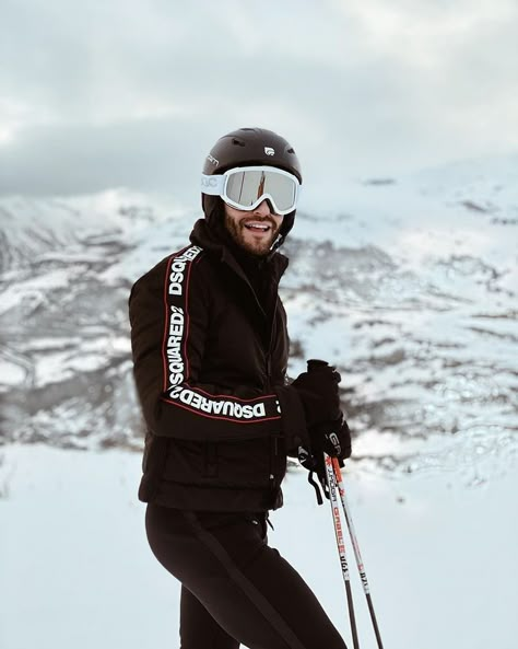 Men’s Ski Outfits 2023, Snow Outfit Men, Ski Fashion Men, Apres Ski Men, Apre Ski, Merry Kissmas, Courchevel 1850, Ski Aesthetic, Shoot Moodboard