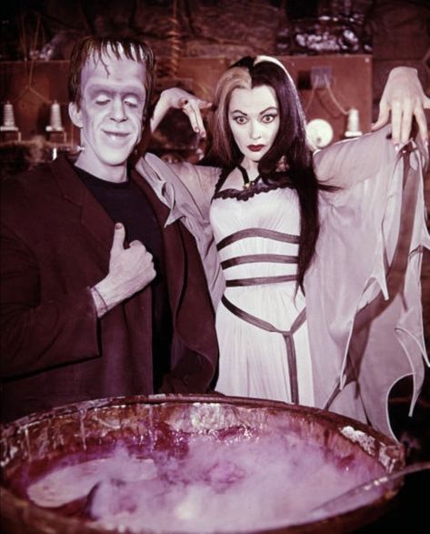 Vintage Horror Couple, Lily And Herman Munster, Lily Munster Costume, Herman And Lily Munster, Horror Couple, Munsters House, Munsters Tv Show, Dead Eyes, Goth Baddie