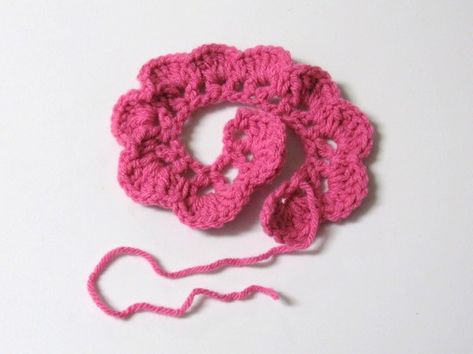 Roses Au Crochet, Crochet Wreath, Crochet Collection, Crochet Simple, Crochet Rose, The English, Easy Crochet, Free Crochet Pattern, Free Crochet