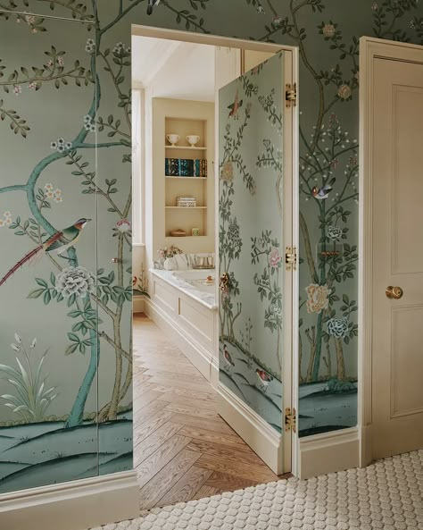 Jib Doors, Gracie Wallpaper, Victorian Apartment, De Gournay Wallpaper, Bed Nook, Wallpaper Door, Primary Bathroom, London Flat, Hidden Door