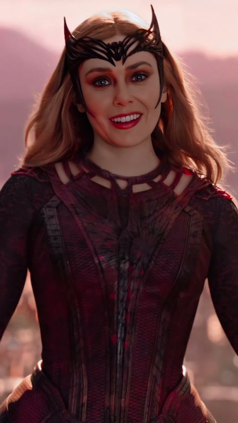 #scarletwitchwallpaper #scarletwitch #wandamaximoff #marvel #doctorstrangeinthemultiverseofmadness #elizabetholsen Mommy Wanda, Toni Stark, Witch Wallpaper, Wanda Scarlet Witch, Olsen Scarlet Witch, Elizabeth Olsen Scarlet Witch, Wanda Maximoff Scarlet Witch, Wanda Vision, Scarlet Witch Marvel