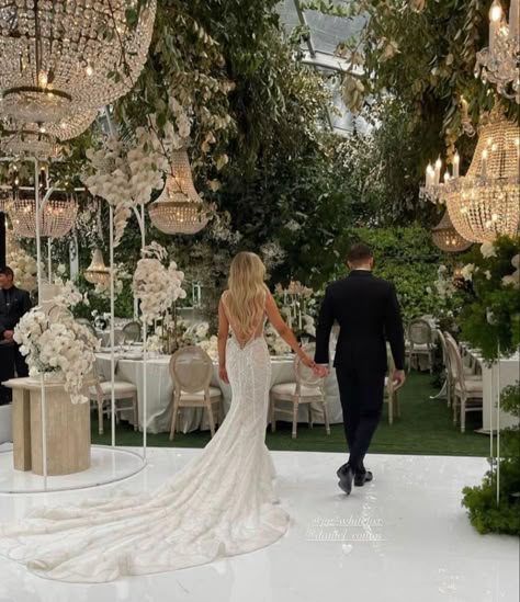 Dream Wedding Decorations, Dream Wedding Venues, Wedding Money, Lake Como Wedding, Sydney Wedding, Plan My Wedding, Dream Wedding Ideas Dresses, Future Wedding Plans, Wedding Goals