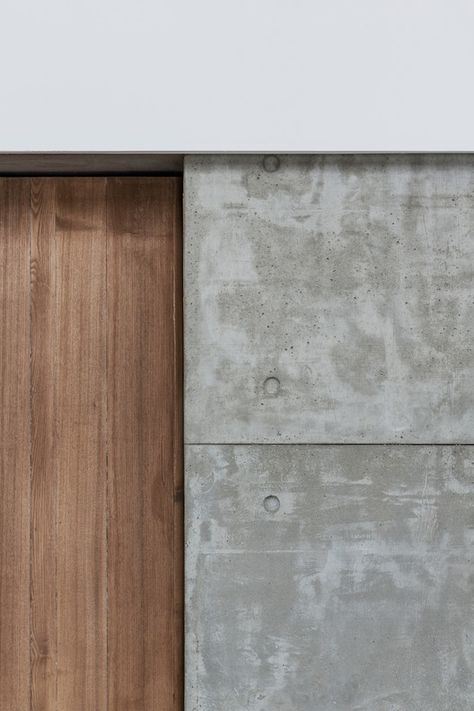 Gallery of TKSTYLE Office / JACKY.W DESIGN - 21 Concrete And Wood Interior, Wood Concrete Interior, Concrete And Wood Architecture, Wood And Concrete House, Concrete Wood Interior, Concrete Wall Design, Concrete Office, Concrete And Wood, Concrete Interiors