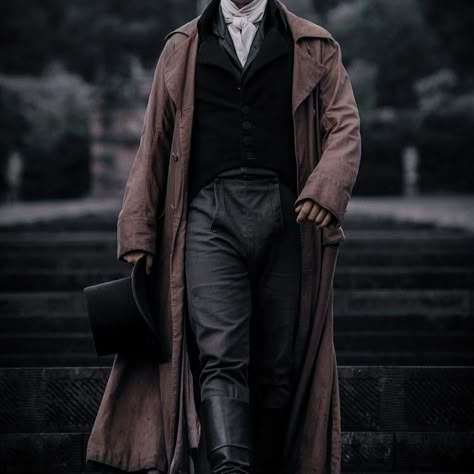 Regency Male Aesthetic, Detective Style Outfits, Victorian Detective Outfit, Victorian Era Aesthetic Men, Royal Boy Aesthetic, Detective Aesthetic Outfit Men, Victorian Gentleman Aesthetic, Victorian Man Aesthetic, 1800s Aesthetic Male