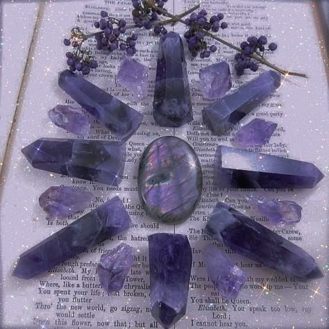 Crystals Aesthetic Purple, Ameythst Aesthetic, Demicore Aesthetic, Purple Crystal Aesthetic, Purple Crystals Aesthetic, Amythest Aesthetic, Amethyst Core, Amethyst Aesthetic, Crystal Vibes