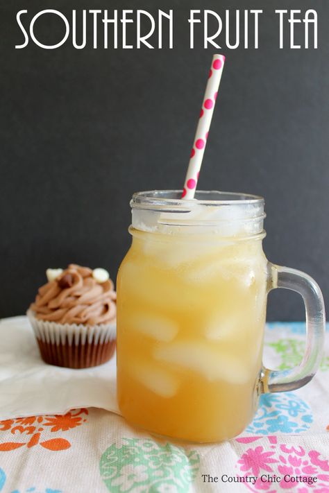 Make this Southern fruit tea recipe for your family! They will love it! Best Iced Tea Recipe, Fruit Tea Recipes, Sweet Tea Recipes, Iced Tea Recipes, Milk Shakes, Tea Recipe, Fruit Tea, Fruit Drinks, Sweet Tea