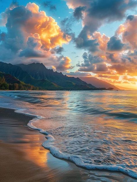 Sea Sunrise, Seascape Reference Photos, Sunset Seascape Photography, Beautiful Sunset Beach The Ocean, Seaside Sunset, Ocean Sunrise Wallpaper, Tropical Paradise Beach, Ocean Waves Painting, Ocean At Night