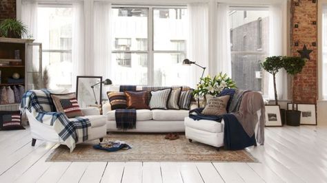 Creative Living Room Ideas, New England Interior, Lexington Home, Lots Of Windows, Creative Living, Living Room Pictures, Style At Home, Curtains Living Room, Home Fashion