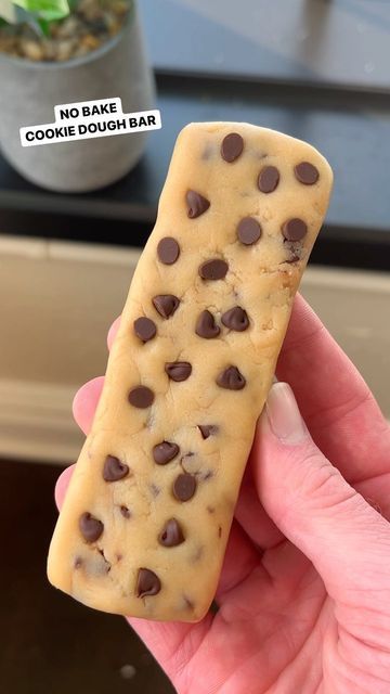 Brown Sugar Milk, Edible Chocolate Chip Cookie Dough, No Bake Cookie, Mosquito Trap, Sweet Dishes Recipes, Airplane Essentials, Quick Recipes Snacks, Easy Snack Recipes, Easy Baking Recipes Desserts