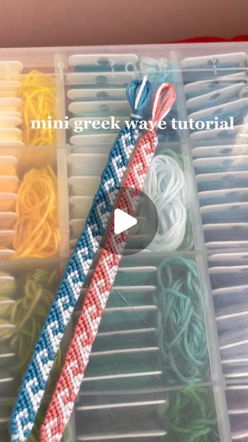 eleanor 🍯🌞💐 on Instagram: "mini greek wave tutorial 🌊 
•
#friendshipbracelets #stringbracelets #summerbracelets #knottedbracelets #greekwavebracelets #bracelettutorial" How To Do Chevron Bracelet, Greek Wave Tutorial, How To Make Wave Bracelet, Greek Wave Friendship Bracelet Tutorial, Greek Wave Bracelet Pattern, Chevron Bracelet Color Ideas, Greek Wave Bracelet, Greek Wave Friendship Bracelet, Wave Bracelet Tutorial