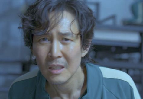 Gi-hun (Lee Jung-Jae) has a worried expression. From Netflix's Squid Game (Round 6) Season 1 Episode 4. He is afraid for himself during a breakout fight... Worried Expression, Gi Hun, Lee Jung Jae, Inspo Reference, Emotion Faces, Face Drawing Reference, Film Material, Pre Production, Face Expressions