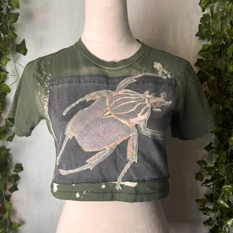 Upcycled patchwork crop top ✨by me✨ beetle patch... - Depop Cropped T Shirt Diy, Patchwork Top Diy, Patchwork Shirt Diy, Bug Clothes, Diy Clothes Bleach, Cloth Inspiration, Clothes Alterations, Buy My Clothes, Patchwork Crop Top