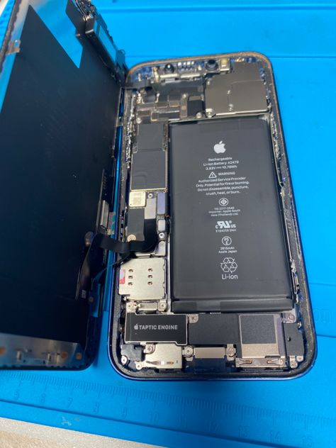 iPhone repair service in Madera, best prices and highest rating in town. Broken Iphone Screen, Sony Led Tv, Broken Iphone, Sony Led, Samsung Home, Amazon Account, Iphone Screen Repair, Galaxy Wallpapers, Iphone Storage