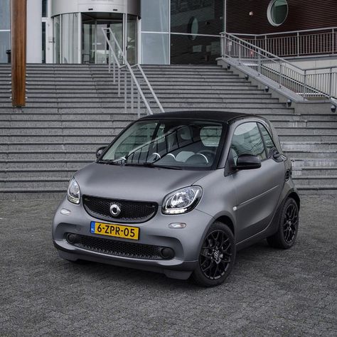 Smart Cars, Small Mercedes Car, Mercedes Benz Family Car, Mercedes Family Car, Mercedes First Car, Mercedes New Car, Smart Brabus, Mercedes Smart, Smart Forfour