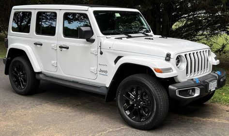 White Jeep Wrangler With Teal Accents, Jeep Sahara Wrangler, All White Jeep Wrangler, Jeep Sahara Unlimited, White Jeep Wrangler Unlimited, White Jeep Wrangler, Jeep Sahara, 4 Door Jeep Wrangler, Jeep Baby