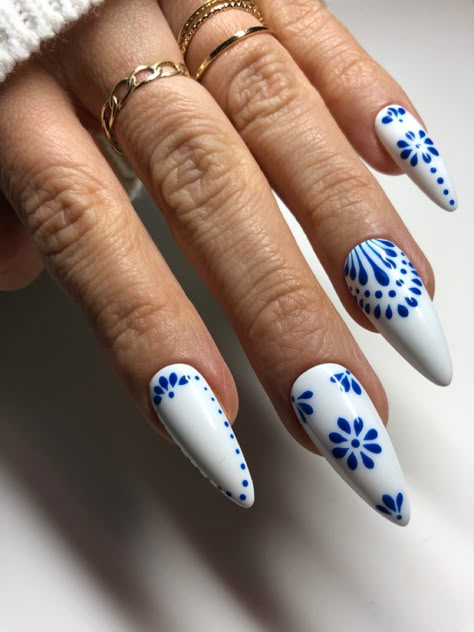 Pink Talavera Nails, Mexican Style Nails Design, Talavera Inspired Nails, Blue Talavera Nails, Short Talavera Nails, Mexican Talavera Nail Art, Talavera Nail Art Simple, Mexican Vacation Nails, Porcelain Nails Design