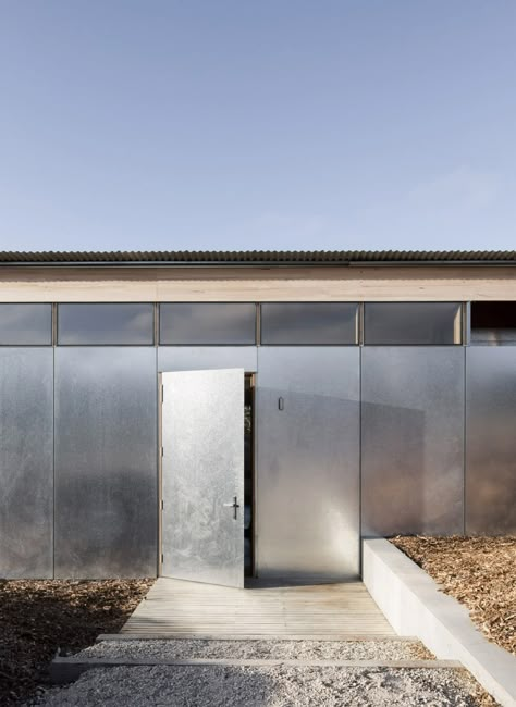 Residence Design, Corrugated Metal Roof, Shed House, Metal Cladding, Modern Barn House, Rural Retreats, Timber Structure, Australian Architecture, Steel Panels