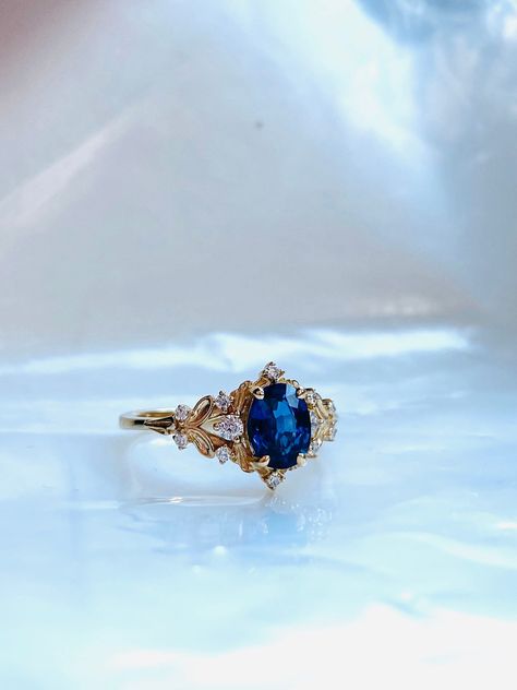 Safire Rings Engagement Gold, Safire Rings Engagement, Safire Rings, Filigree Ring Engagement, Rings Engagement Gold, Sapphire Engagement Ring Gold, Sapphire Rose Gold Ring, Sapphire Engagement Ring Vintage, Forest Setting