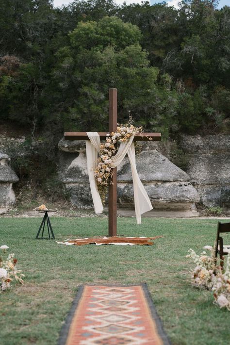 Ranch marriage ceremony- #Ranch #Wedding Check more at https://howcandothis.com/weddingideas/ranch-marriage-ceremony/ Western Wedding Arbor Ideas, Wooden Cross Wedding Arch, Bride On Right Side Of Alter, June Wedding Ideas Outdoor, Flowers On A Cross Wedding, Wedding Cross Altar Diy, Flower Stands For Wedding Ceremony, Blush Western Wedding, Front Yard Wedding Ceremony