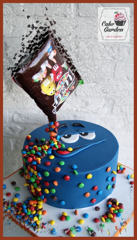 M&M cake Anti Gravity Cake, M&m Cake, 14th Birthday Cakes, Teen Cakes, Gravity Cake, Homemade Birthday Cakes, Funny Birthday Cakes, Birthday Cakes For Women, Birthday Cakes For Men