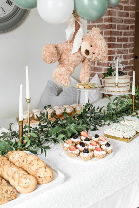 Bear Themed Shower Food, Teddy Bear Brunch, Bearly Wait Shower Theme, Baby Boy Baby Shower Decorations, Teddy Bear Shower Decorations, Babyshower Decoration Ideas, Woodland Baby Shower Theme Dessert Table, Baby Bear Theme Baby Shower Ideas, Bearly Can Wait Baby Shower Ideas