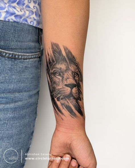 Lion Abstract Tattoo, Lion Arm Tattoo, Small Lion Tattoo, Lion Forearm Tattoos, Underarm Tattoo, Wörter Tattoos, Shadow Tattoo, Mens Lion Tattoo, Lion Head Tattoos