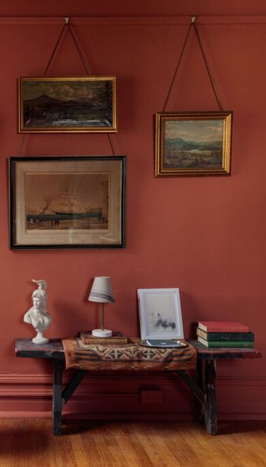 terra-cotta paint  wall with hanging frames gold frames Farrow Bal, David Hicks, Painting Carpet, Farrow And Ball Paint, Red Rooms, Red Walls, Exterior Wood, Red Paint, Root Beer