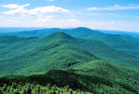 Vermont...The Green Mountain State Green Mountain Vermont, Green Mountains Vermont, Vermont Mountains, Green Mountain Coffee, European Explorers, Green Mountains, Hiking Routes, Lake Champlain, Appalachian Trail