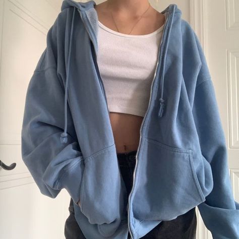 pinterest | oliviamariko Lounge Fashion, Adrette Outfits, Mode Ulzzang, Converse Outfits, Sweatpants Outfit, Tumblr Outfits, Cute Comfy Outfits, Winter Trends, Brunch Outfit