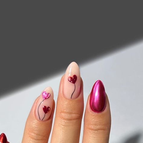 Ballon Nails, Nails With Balloons, Balloon Nail Design, Nails Balloon Design, Heart Balloon Nails, Balloon Nails, Valentines Nails Ideas, Ring Finger Nail Art, Nails February