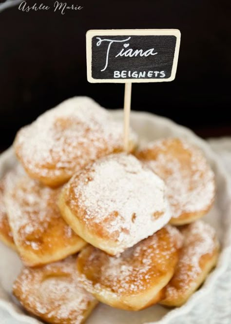 a copycat beignets recipe from Disney parks, Princess Tiana's man catching recipe Tiana Desserts, Tiana Food, Beignet Recipe, Frog Party, Disney Recipes, Recipe Dessert, Sweet Treats Recipes, Princess Tiana, Copycat Recipe