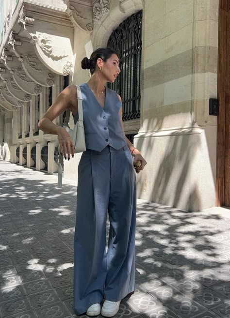 London Outfit Summer, Greece Outfit Ideas, Brunch Outfit Summer, Vacation Outfit Summer, Outfit Europe, Outfit London, Vest Outfits For Women, Look Zara, European Summer Outfits