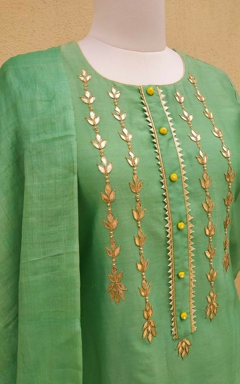 Potli Button, Gota Patti Suits, Silk Kurti Designs, Design Kurta, Salwar Neck Designs, Gota Patti Work, Kurti Sleeves Design, Kurti Embroidery, Silk Kurti