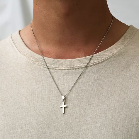 Silver Cross Chain, Cross Necklace Gold, Etsy Jewellery, Mens Cross Necklace, Necklace Clasp, Pendant For Men, Mens Necklace, Necklace Cross, Mini Cross