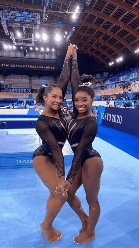 Xcel Silver Gymnastics, Gymnastics Aesthetic Girl, Gymnastics Team Pictures, Simone Biles Instagram, Gymnastics Pics, Gymnastics Aesthetic, Gymnastics Wallpaper, Olympic Podium, Team Usa Gymnastics