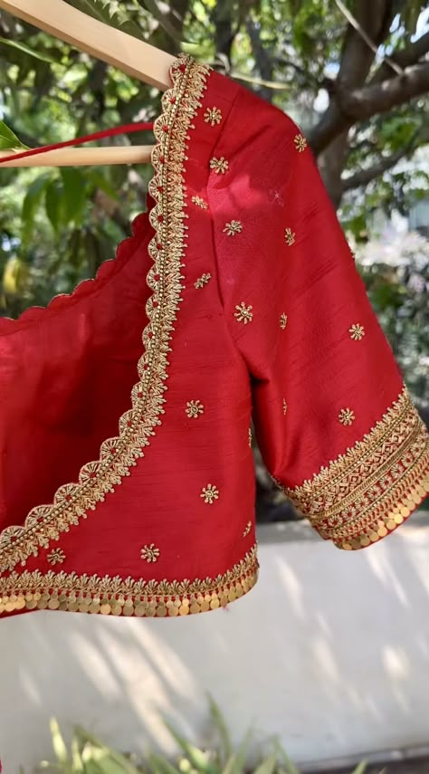 Blouse Designs Latest For Engagement, Blouse Embroidery Designs Silk Indian Bridal, Red Brocade Blouse Designs, Work On Red Blouse, Red Work Blouse Designs, Red Colour Blouse Designs, Banaras Saree Blouse Designs, Red Saree Blouse Design, Red Blouse Work Designs