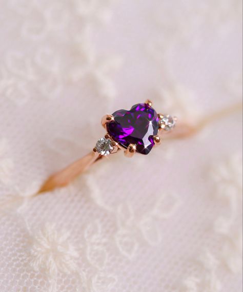 Purple Promise Rings For Couples, Heart Shaped Amethyst Ring, Promise Rings For Her Purple, Heart Amethyst Ring, Purple Heart Ring, Rosegold Ring, Heart Solitaire Ring, Cute Promise Rings, Nose Ring Jewelry