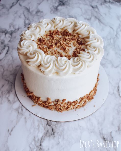 Square Carrot Cake Decoration, Carrot Cake Layer Cake, Layered Carrot Cake With Cream Cheese Frosting, Carrot Cake For Wedding, Carrot Birthday Cake For Men, Carrot Cake Grooms Cake, Elegant Carrot Cake Decoration, How To Decorate A Carrot Cake Ideas, Cream Cheese Frosting Cake Design