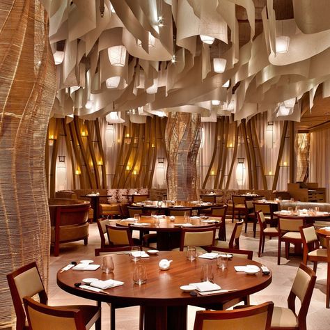 Luxury Restaurant Interior, Rockwell Group, Miami Restaurants, Luxury Restaurant, Restaurant Concept, Hotel Interior Design, H Design, Bar Interior, Bar Design Restaurant