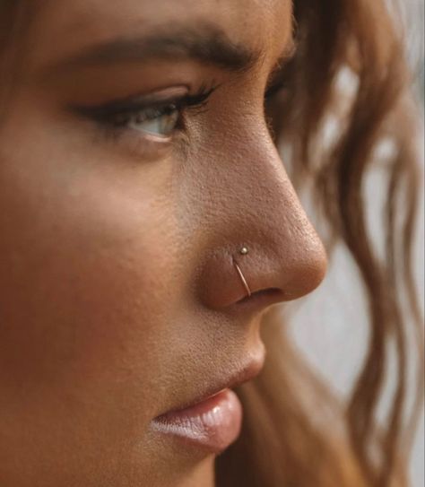 Double Nose Piercing, Face Proportions, Piercing Conch, Nose Piercing Hoop, Nose Piercing Stud, Double Stud, Piercing Tragus, Double Piercing, Piercing Ideas