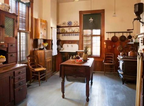 Kitchen_O 1910 Kitchen, Victorian Kitchens, Old Fashioned Kitchen, Victorian Interior, Victorian Interiors, Victorian Kitchen, Vintage Kitchens, Table Farmhouse, Primitive Kitchen