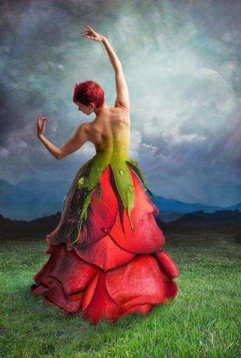 Woman wearing a gown made from a Red Rose art Flower Costume, Flower Fashion, Surreal Art, Flower Dresses, Costume Ideas, Surrealism, Flower Art, Beautiful Art, Red Dress