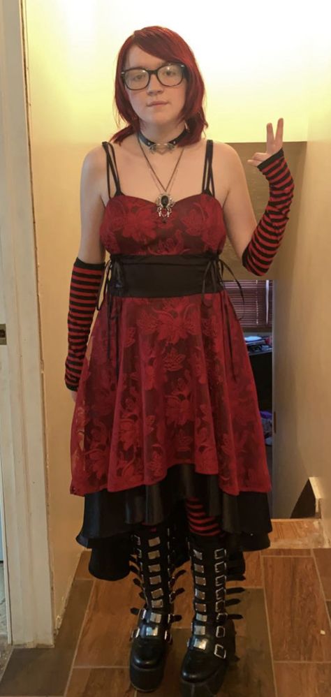 Formal Scene Outfits, Emo Homecoming Dresses, Goth Hoco Dress, Alt Prom Outfits, Emo Sweet 16, Emo Dress Outfit, Alt Formal Outfits, Cartoon Goth Girl, Goth Homecoming Dress